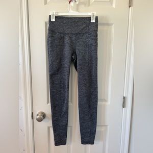 Athleta Herringbone Navy Blue leggings Small pockets